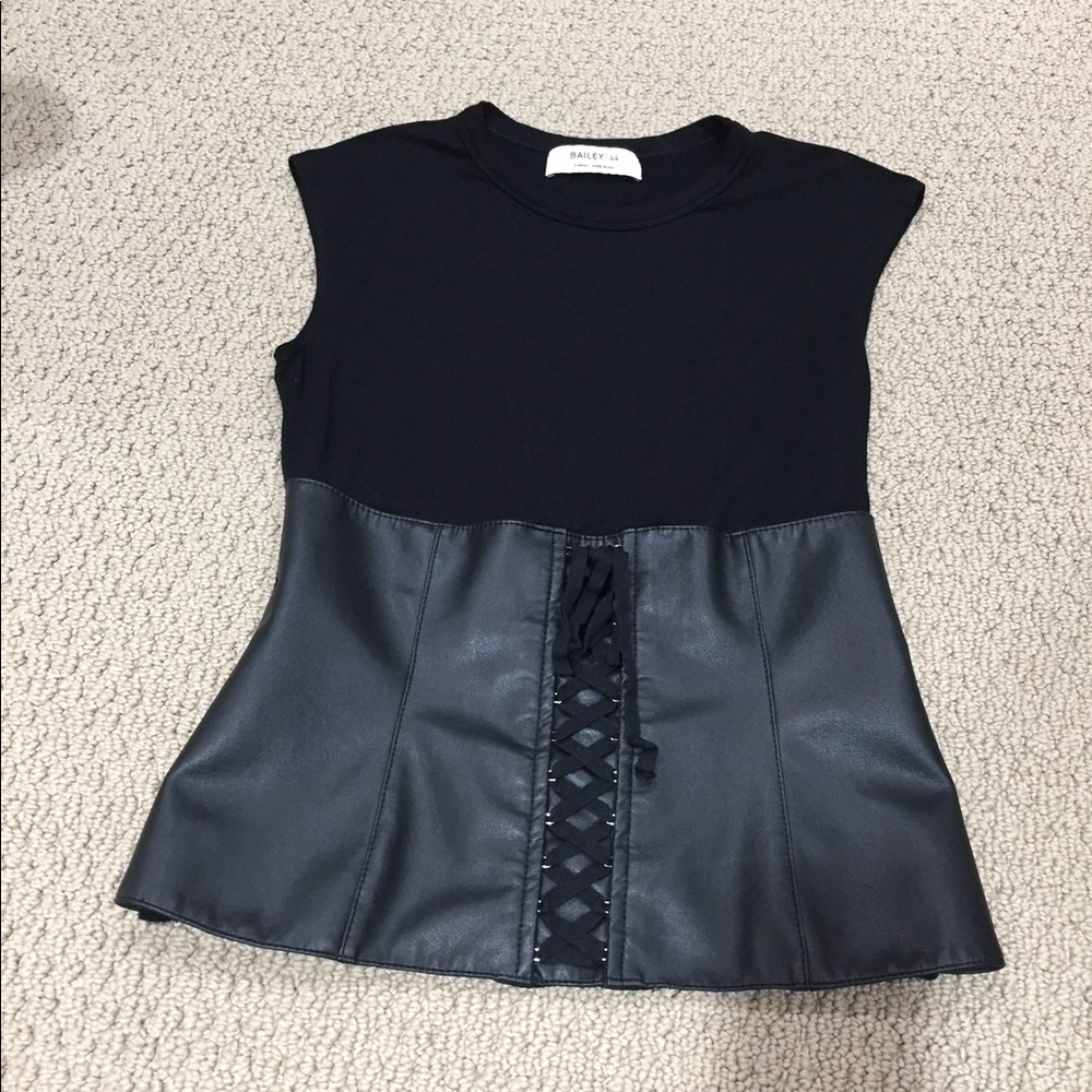 short sleeve shirt